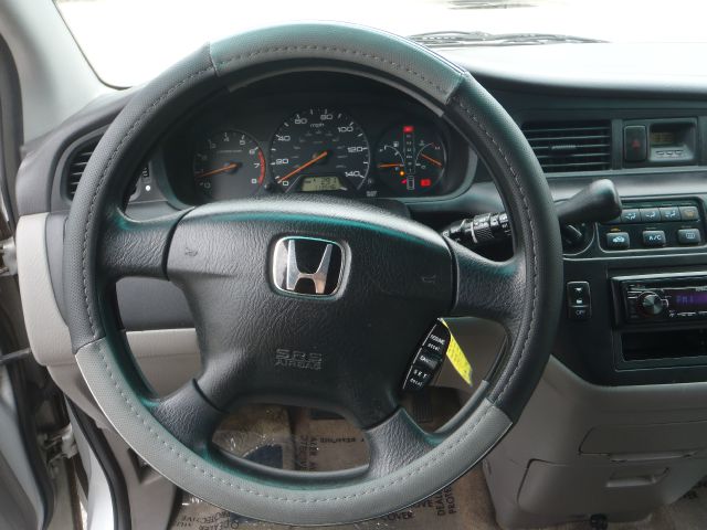 Honda Odyssey 2004 photo 31