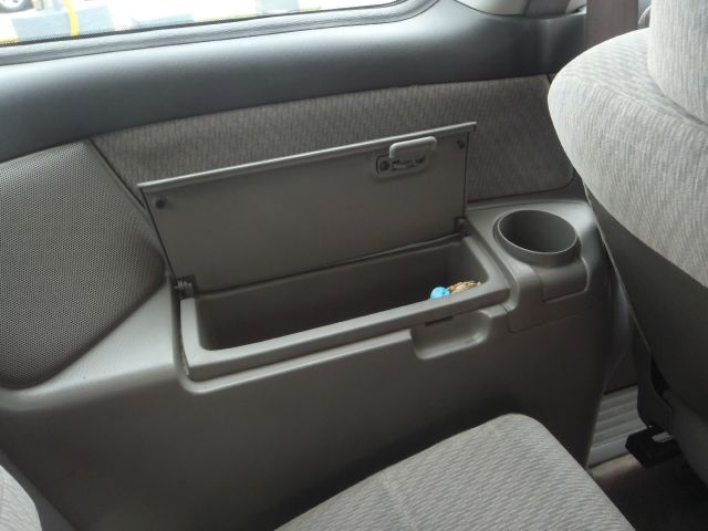 Honda Odyssey 2004 photo 34