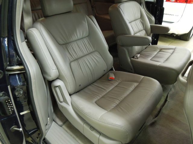 Honda Odyssey 2004 photo 12