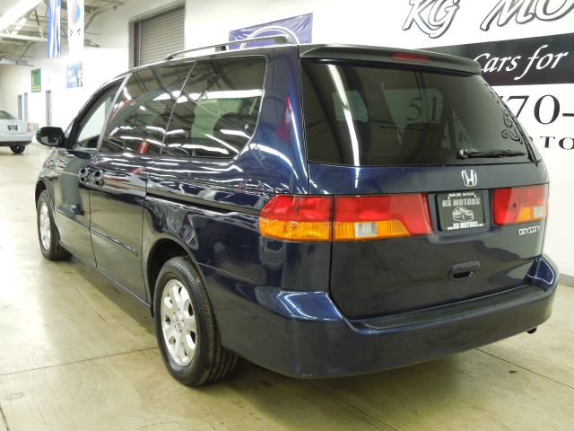 Honda Odyssey 2004 photo 3