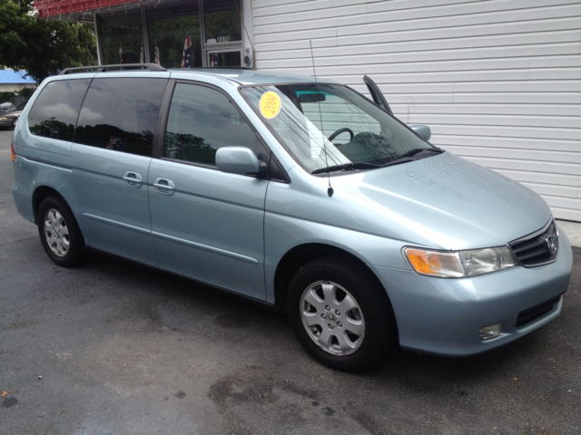 Honda Odyssey 2004 photo 1