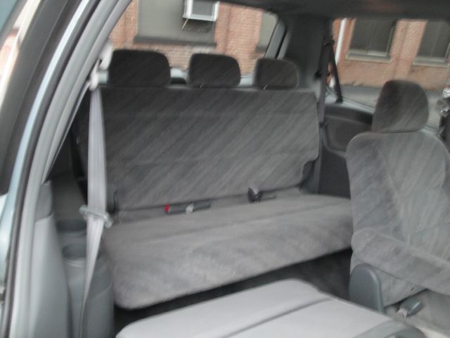 Honda Odyssey 2004 photo 11