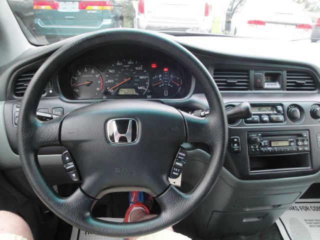 Honda Odyssey 2004 photo 19