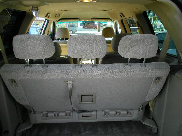 Honda Odyssey 2004 photo 4