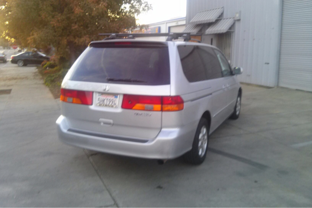 Honda Odyssey 2004 photo 1