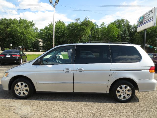 Honda Odyssey 2004 photo 4