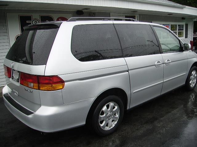 Honda Odyssey 2004 photo 4