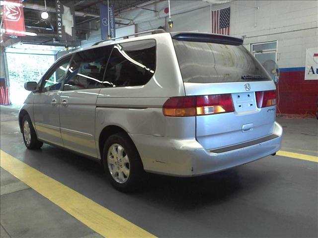 Honda Odyssey 2004 photo 1