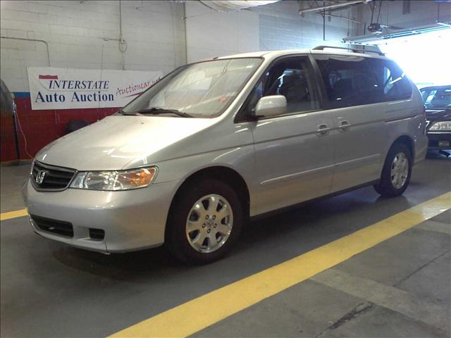 Honda Odyssey 2004 photo 3