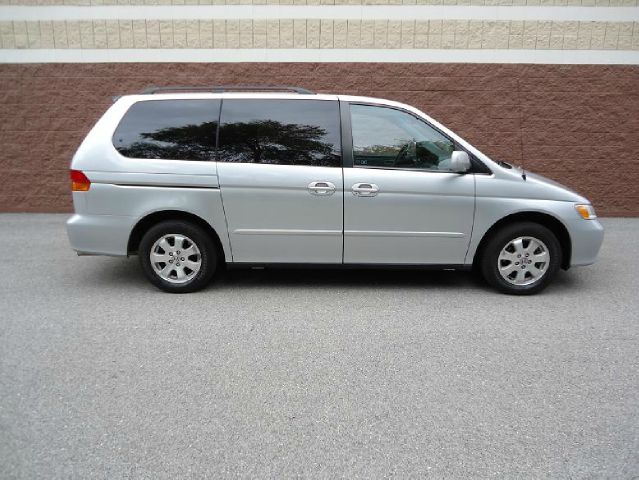 Honda Odyssey 2004 photo 4