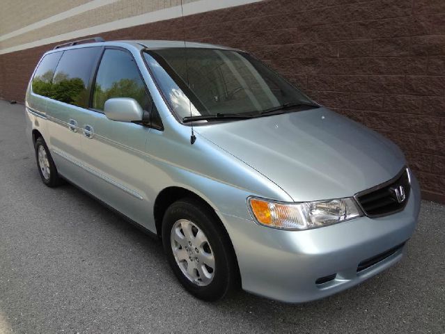 Honda Odyssey 2004 photo 4