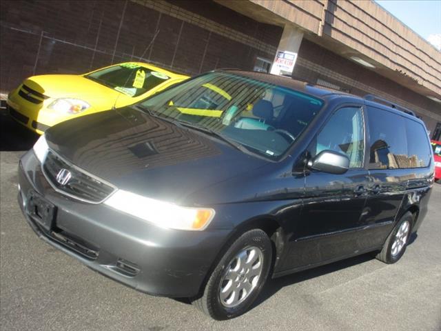 Honda Odyssey 2004 photo 2