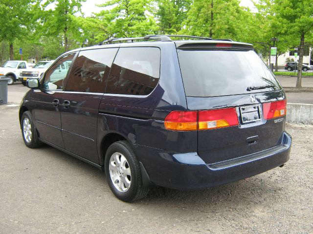 Honda Odyssey 2004 photo 4