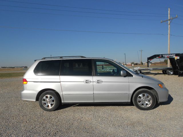 Honda Odyssey 2004 photo 3