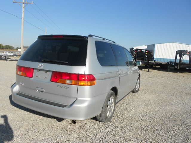 Honda Odyssey 2004 photo 4