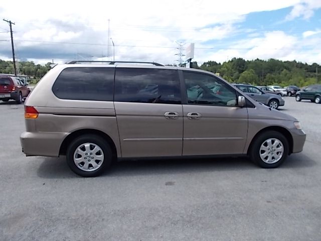 Honda Odyssey 2004 photo 4