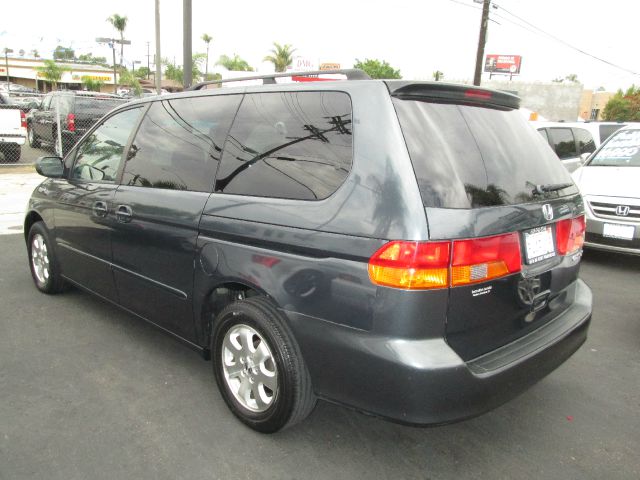 Honda Odyssey 2004 photo 1