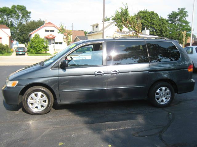 Honda Odyssey 2004 photo 1