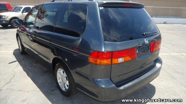 Honda Odyssey 2004 photo 3