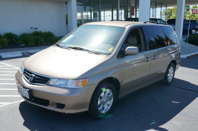 Honda Odyssey 2004 photo 4