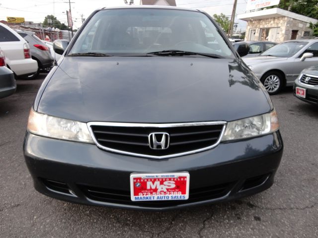 Honda Odyssey 2004 photo 3