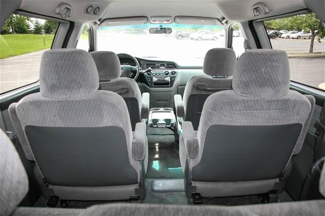 Honda Odyssey 2004 photo 5