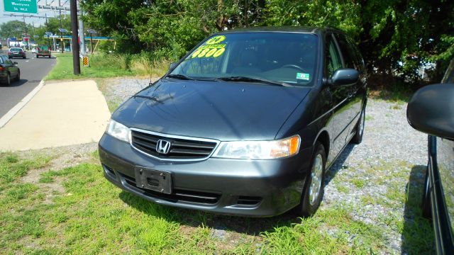 Honda Odyssey 2004 photo 2