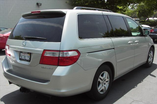 Honda Odyssey 2005 photo 4