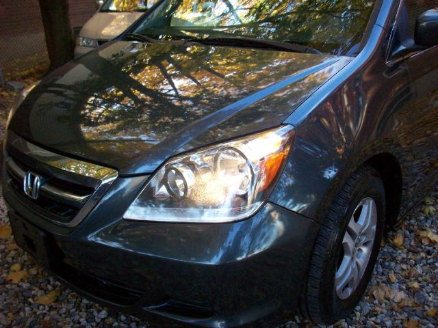 Honda Odyssey 2005 photo 1