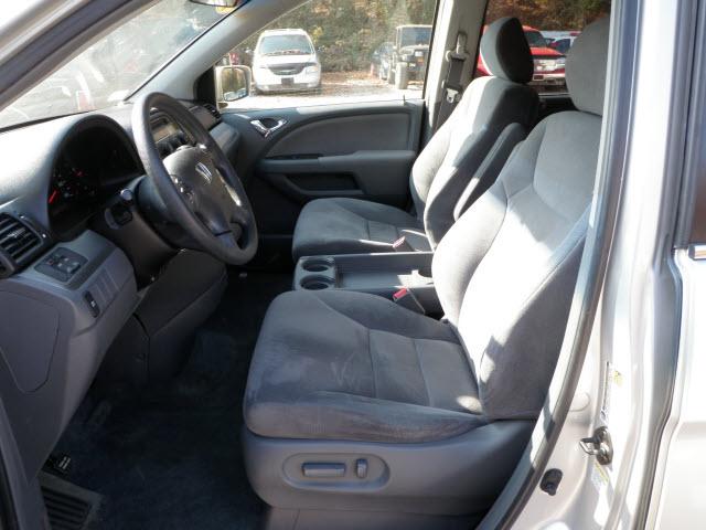 Honda Odyssey 2005 photo 3