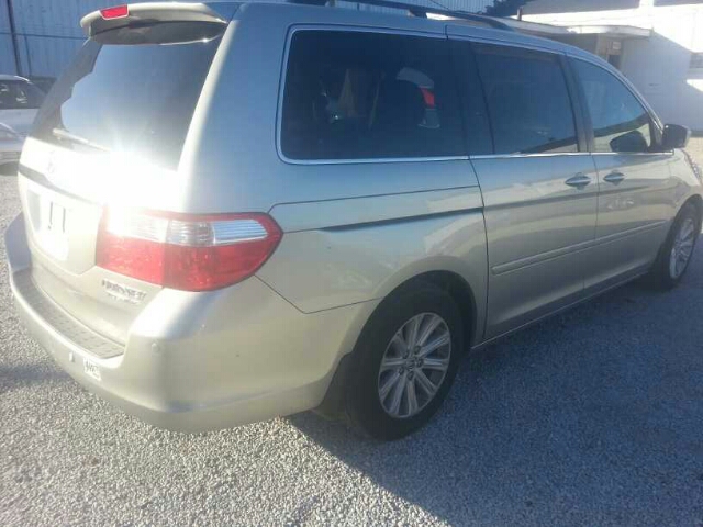 Honda Odyssey 2005 photo 1