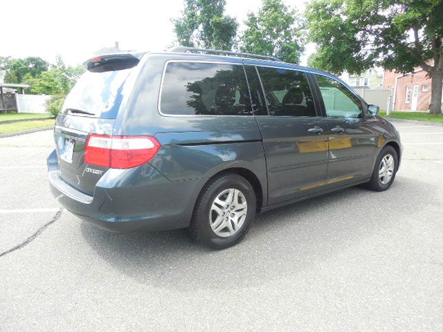 Honda Odyssey 2005 photo 1