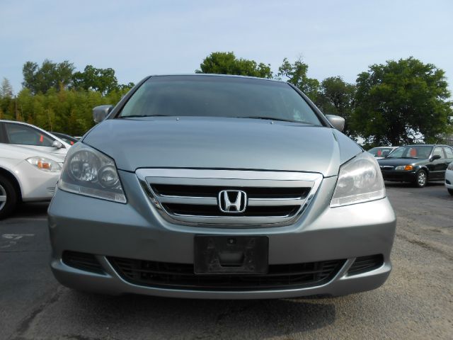 Honda Odyssey 2005 photo 1