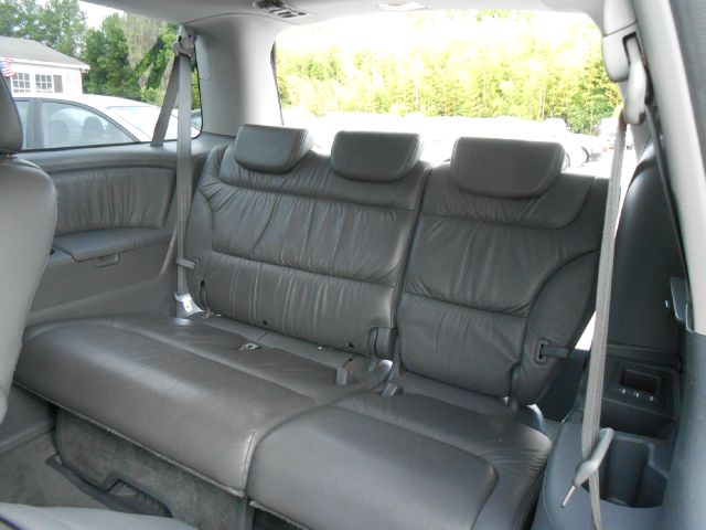 Honda Odyssey 2005 photo 7