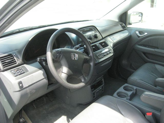 Honda Odyssey 2005 photo 4