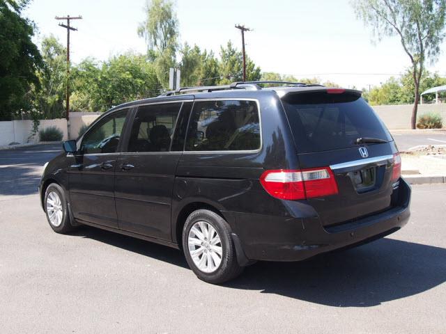 Honda Odyssey 2005 photo 4