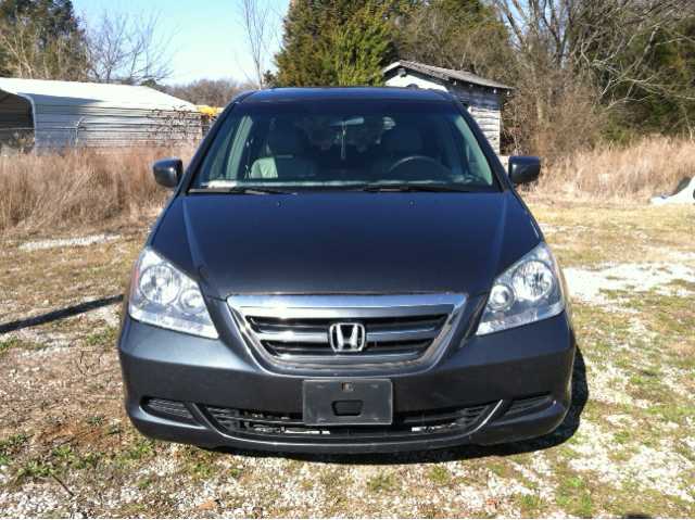 Honda Odyssey 2005 photo 4