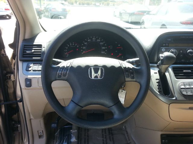 Honda Odyssey 2005 photo 14