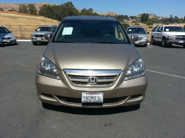 Honda Odyssey 2005 photo 18