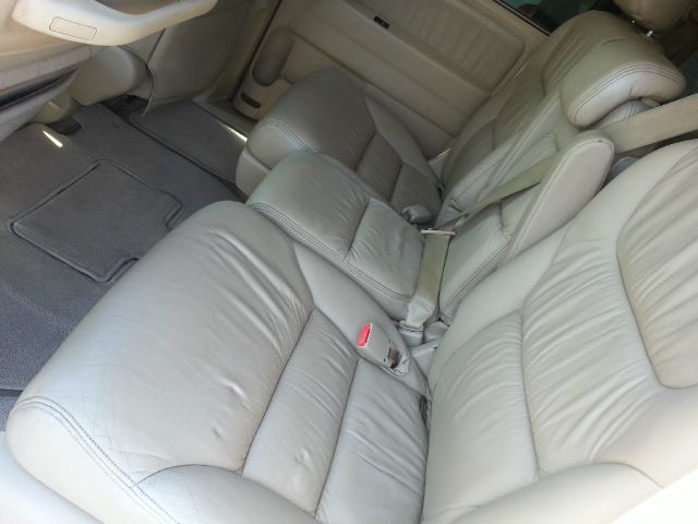 Honda Odyssey 2005 photo 9