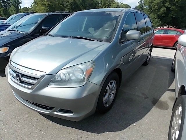 Honda Odyssey 2005 photo 3