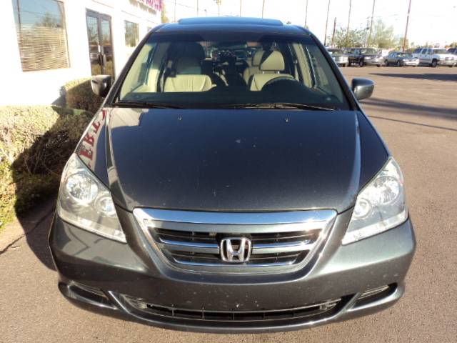 Honda Odyssey 2005 photo 3