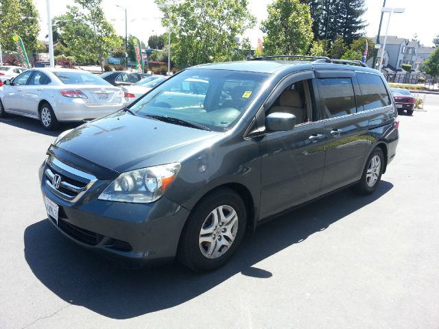 Honda Odyssey 2005 photo 18