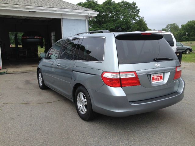 Honda Odyssey 2005 photo 1