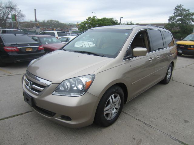 Honda Odyssey 2005 photo 1