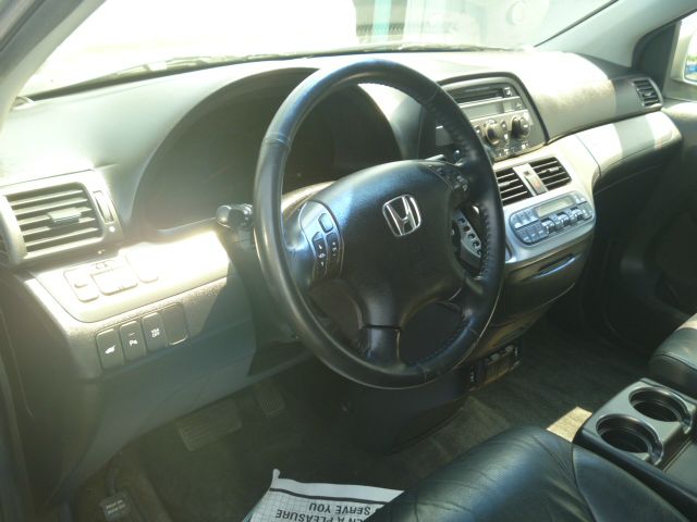 Honda Odyssey 2005 photo 5