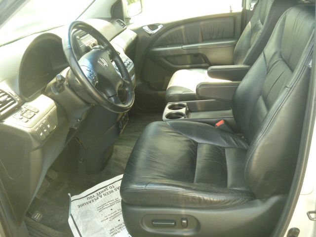 Honda Odyssey 2005 photo 6