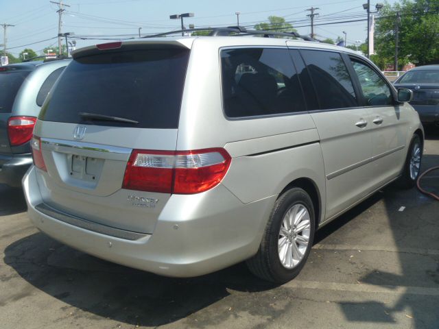 Honda Odyssey 2005 photo 7