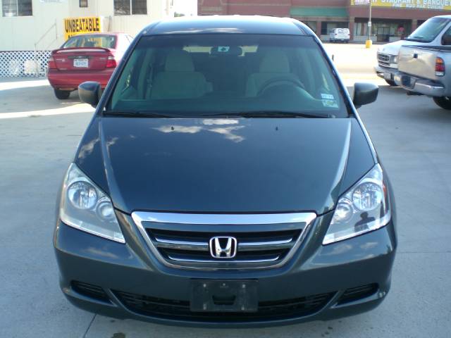 Honda Odyssey 2005 photo 1