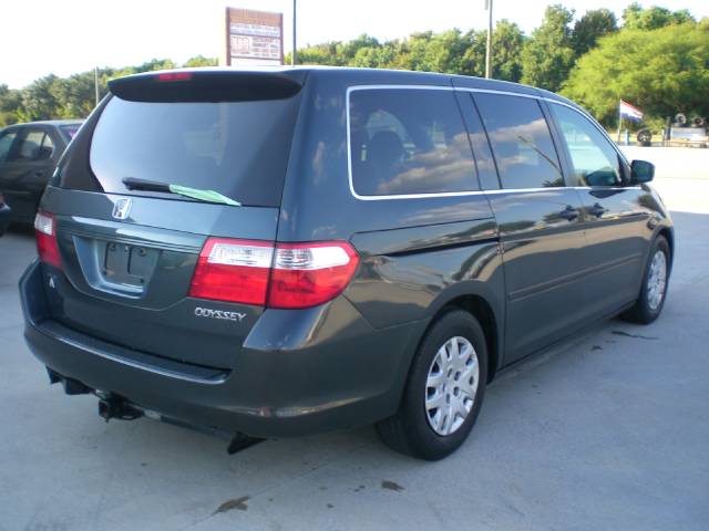 Honda Odyssey 2005 photo 4